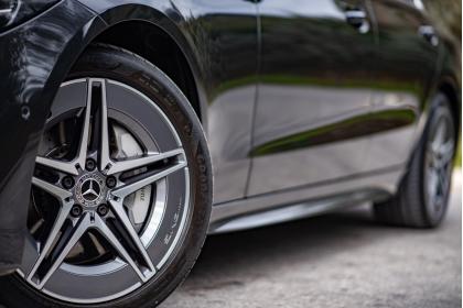 Mercedes-Benz C300e 313Ps